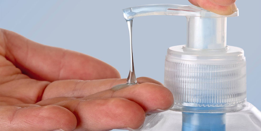 Désinfectant ongles et nettoyant pour l'hygiene de la manucure
